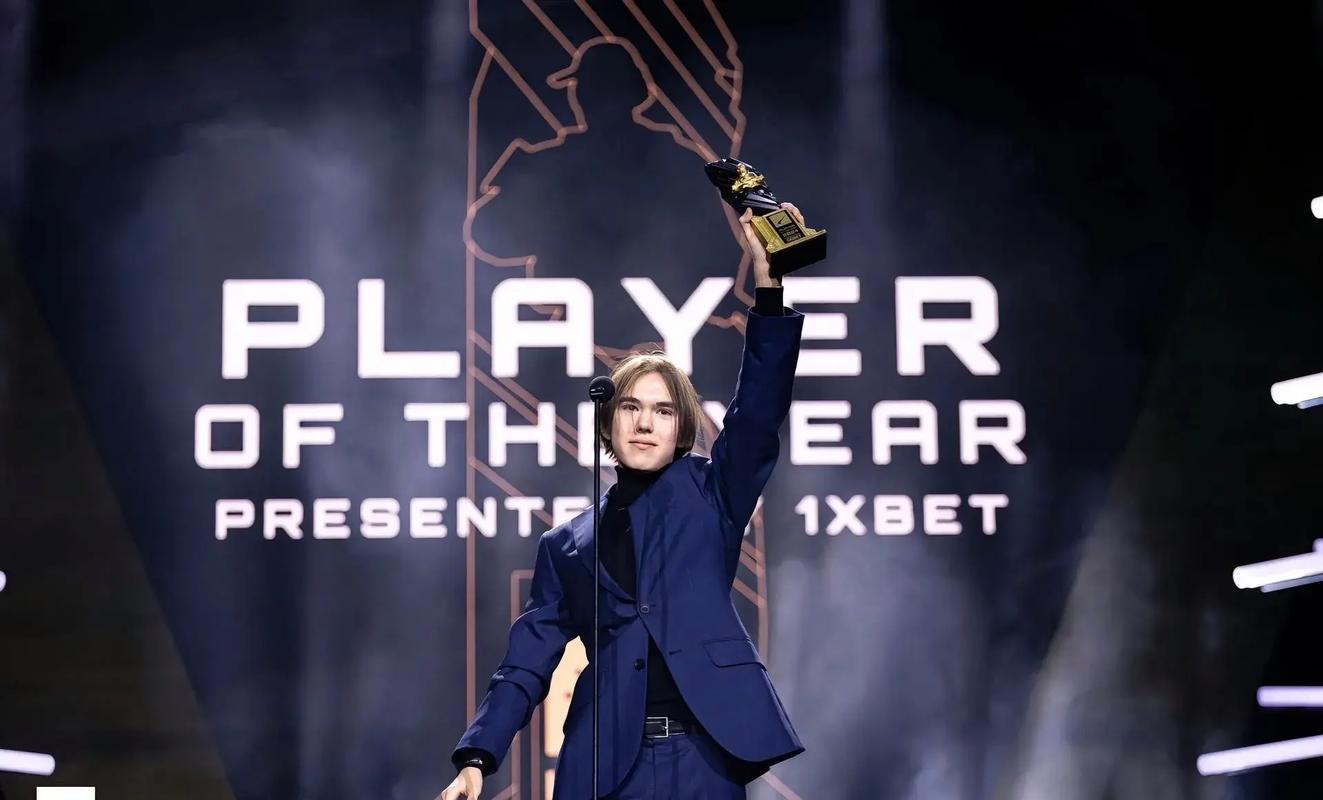 Into the Breach 在签约一个月后将 BOROS 放在板凳上